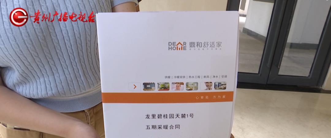 DƬ